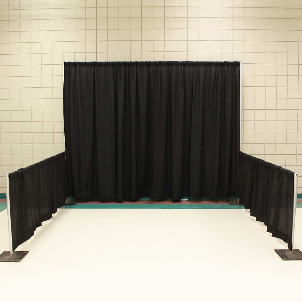 Event booth - 10x10 - Black draping